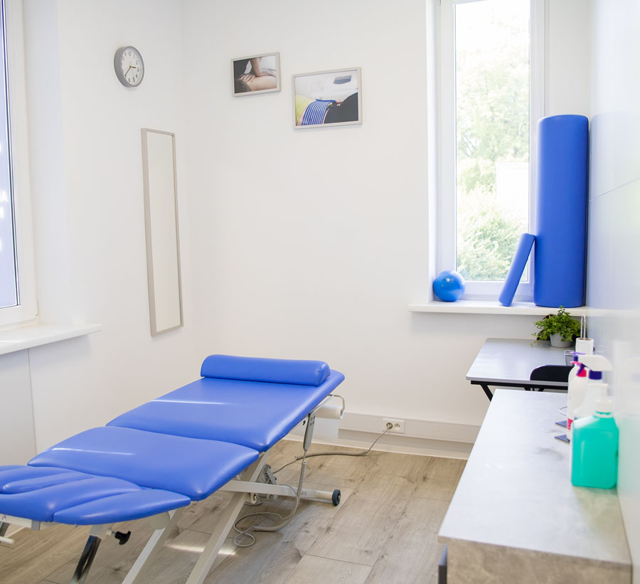 Gabinet zabiegowy Kinezis — stół terapeutyczny